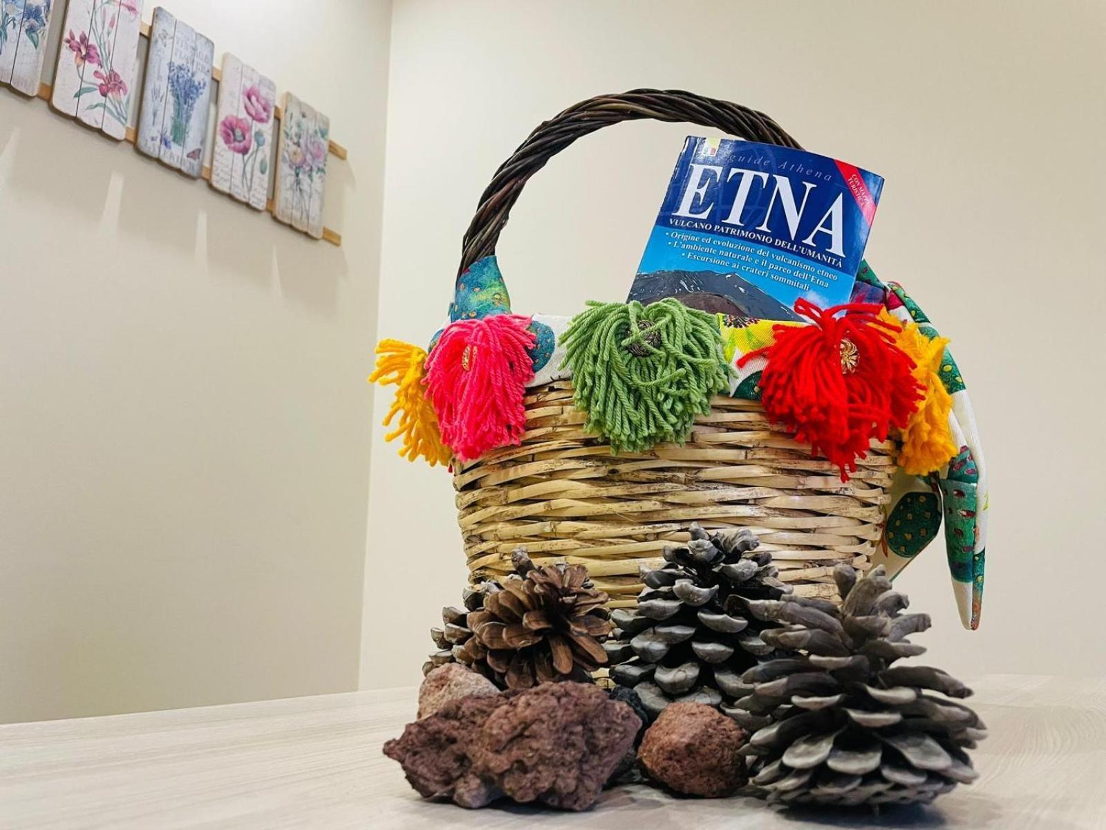 לינה וארוחת בוקר ניקולוסי La Dama Dell'Etna מראה חיצוני תמונה